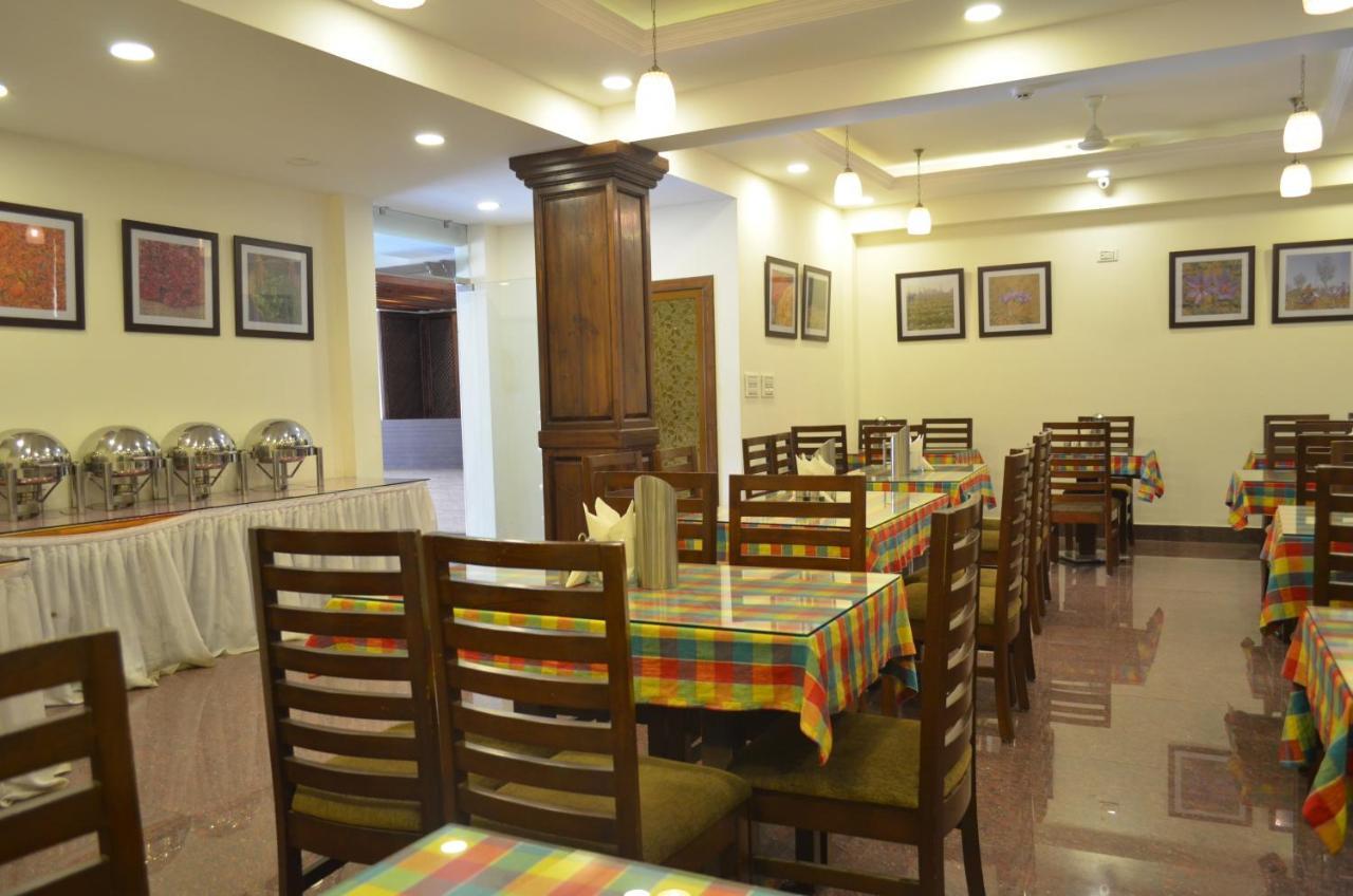 Hotel The Valley View Kashmir Srinagar  Ngoại thất bức ảnh