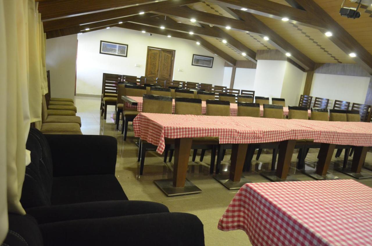 Hotel The Valley View Kashmir Srinagar  Ngoại thất bức ảnh